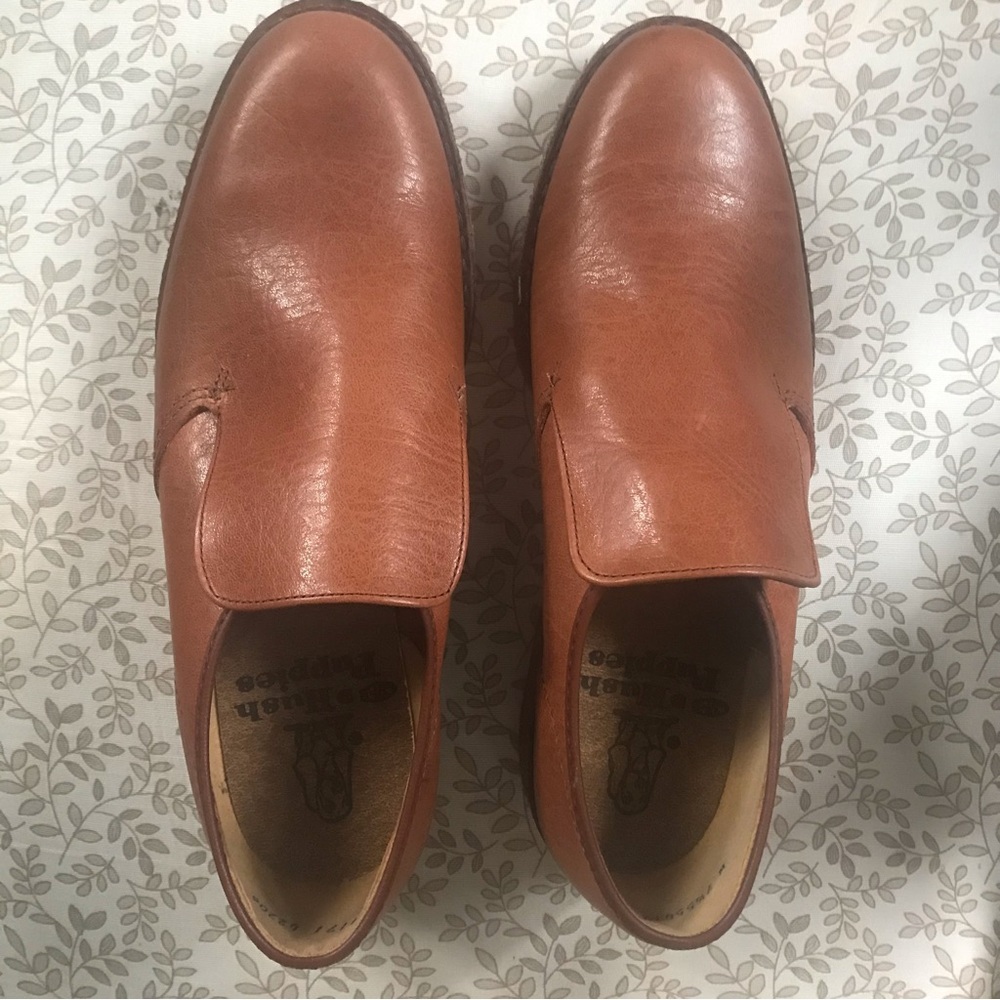 Vintage Hush Puppies’ Men’s Leather Loafers - Size 7.5